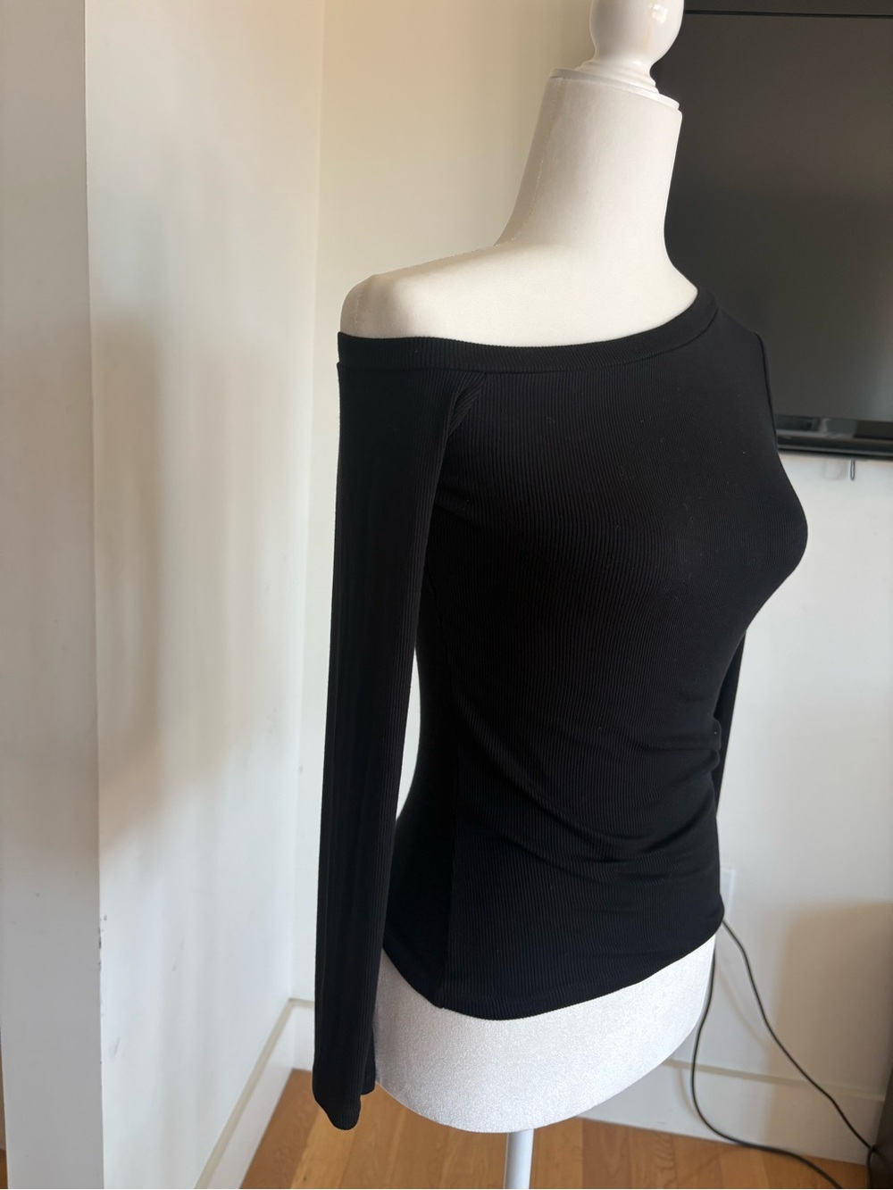 Philanthropy Black Ribbed Off Shoulder Long Sleeve Top Size S